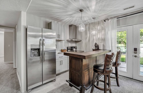 North Salt Lake House | 2-bedroom cozy basement North Salt Lake with WiFi, AC