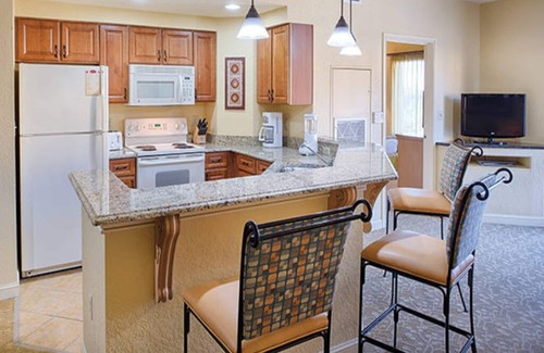 Lake Buena Vista Condo | 2 Bedroom Deluxe Condo, Sleeps 8, Kitchen, Disney Property, Bonnet Creek Resort!