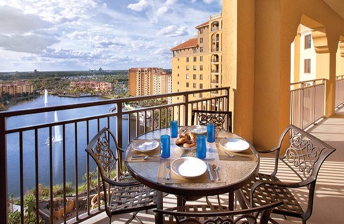 Lake Buena Vista Condo | 2 Bedroom Deluxe Condo, Sleeps 8, Kitchen, Disney Property, Bonnet Creek Resort!