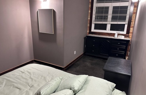 Moose Jaw Apartment | 2 BEDROOM, DESIRABLE LOCATION in the heart of downtown, close to all amenities.