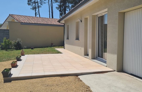 Linxe House | 2 Bedroom Detached House Linxe Close to Amenities and Ocean