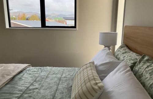 Christchurch Apartment | 2-bedroom ensuite, close to city, comfortable, accessible with own parking
