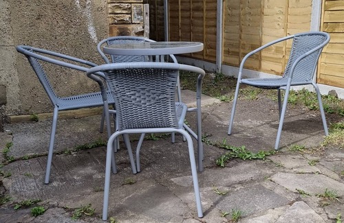 Bradford House | 2 bedroom ENTIRE HOUSE with private garden!