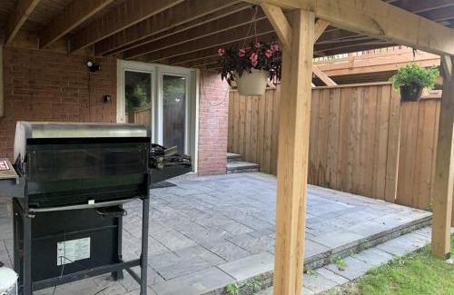 Malvern Apartment | 2-bedroom entire suite in Toronto- free parking!