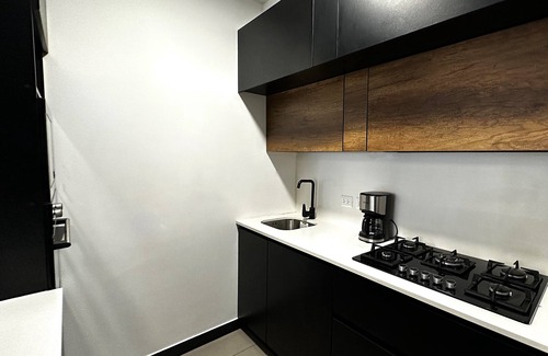 Sector 1 Apartment | 2 bedroom Executive Apartment Business Area San Isidro Near Lima Golf Club