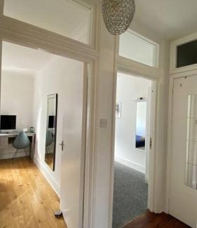 Camberwell Green Apartment | 2 Bedroom Flat in Camberwell Green - Central Location with excellent connections to tourist attractions and main London airports
