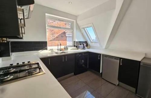 Fortune Green Apartment | 2 bedroom Flat in Camden