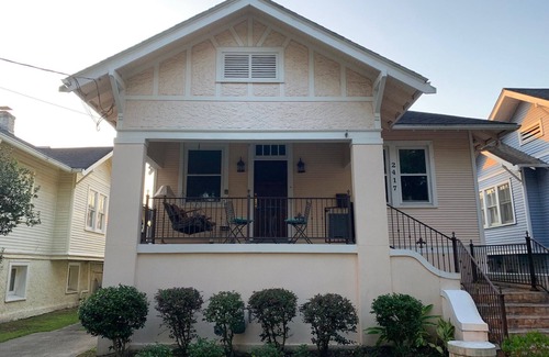 Audubon House | 2 Bedroom flat in nice uptown home. nGreat, safe, neighborhood near all.