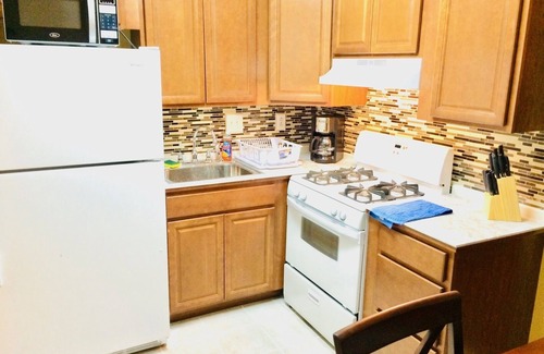 Historic Kailua Village Condo | 2 bedroom fully furnished and all included in downtown Kona with swimming pool