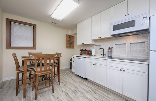 Barium Springs Apartment | 2-bedroom Fully Furnished studio