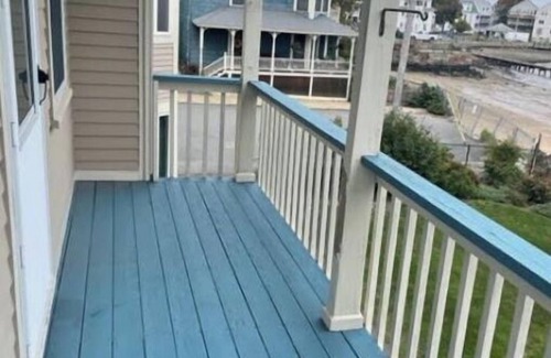 Salem Condo | 2 Bedroom Fully Furnished Waterfront Condo Long Term Rental 31 Days+