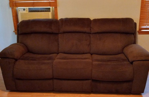 Alton House | 2 Bedroom Furnished Home Away From Home