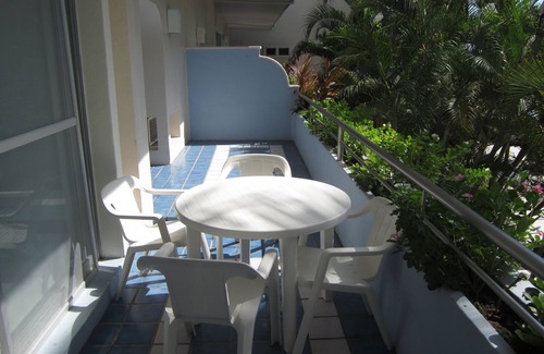 Manzanillo Apartment | 2 Bedroom furnished apartmen with acces to Beach, Big Pool, Jacuzzy and more.