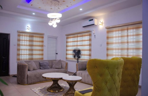 Ibadan Apartment | 2 bedroom furnished shortlet apartment in Ibadan