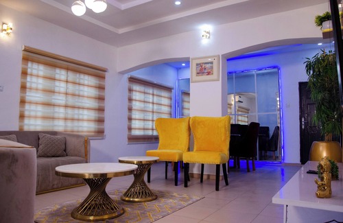 Ibadan Apartment | 2 bedroom furnished shortlet apartment in Ibadan