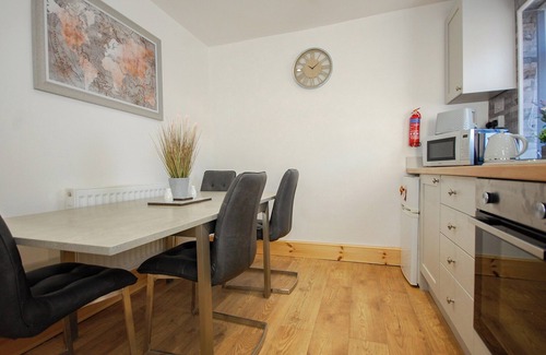 Skinningrove Cottage | 2 bedroom accommodation in Skinningrove, near Saltburn-by-the-Sea