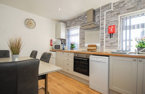 Skinningrove Cottage | 2 bedroom accommodation in Skinningrove, near Saltburn-by-the-Sea