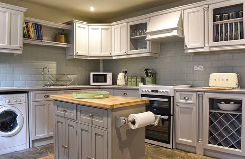 Loftus Cottage | 2 bedroom accommodation in Loftus, near Saltburn-by-the Sea