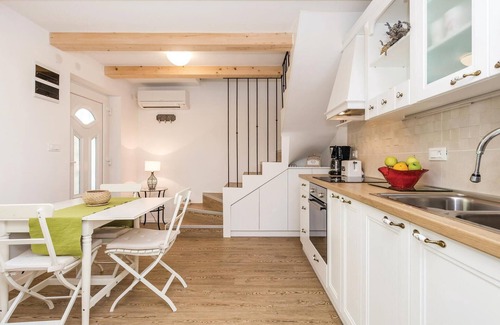 Rukavac House | 2 bedroom gorgeous home in Matulji