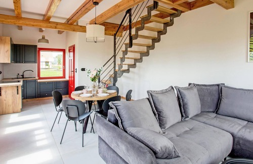 Debina House | 2 bedroom gorgeous home in Rowy