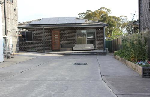 Mt Pritchard House | 2-bedroom Granny Flat