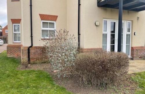 Hartwell Apartment | 2 Bedroom Ground Floor Flat