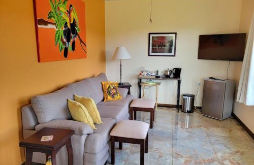Mogote de Bagaces Bed & Breakfast | 2 Bedroom Guest House with Pool
