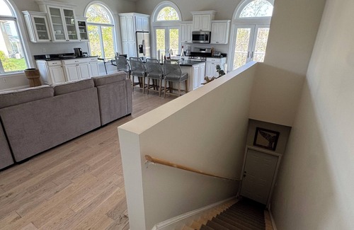 Minot Apartment | 2 Bedroom Guesthouse Near Picturesque Cohasset Harbor