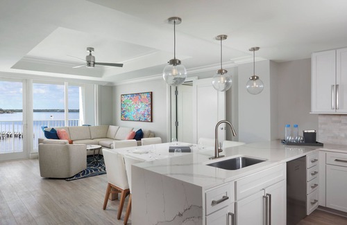 Charlotte Harbor Hotel | 2 Bedroom Harbor View Near Edgewater Park – Perfect for Outdoor Enthusiast