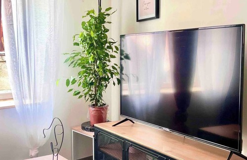 Ruelle-sur-Touvre House | 2 bedroom house in town center, WIFI & free parking