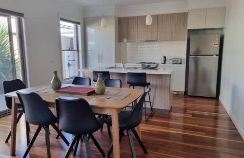 Nagambie Villa | 2 bedroom house Central Nagambie sleeps 5