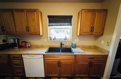 Worley House | 2-bedroom house in beautiful Worley with WiFi, AC. Start your getaway