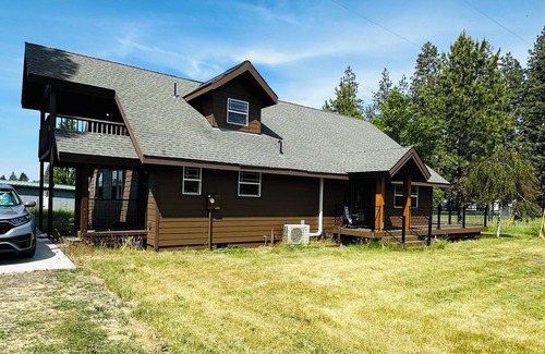 Worley House | 2-bedroom house in beautiful Worley with WiFi, AC. Start your getaway
