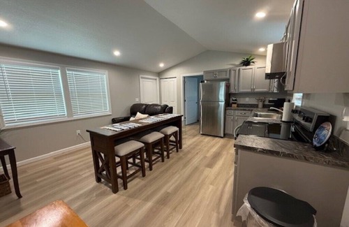 Longwood House | 2-bedroom house in charming Longwood with WiFi, Travel on our train or bus line.