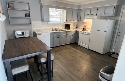 Higden House | 2-bedroom house in Higden with 24x30 covered parking for boats and lake toys!
