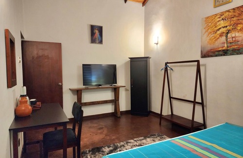 Battaramulla House | 2-bedroom house in marvelous Battaramulla with WiFi, AC