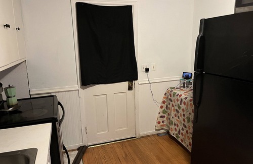 Slingerlands House | 2-bedroom house in pleasant Delmar with WiFi