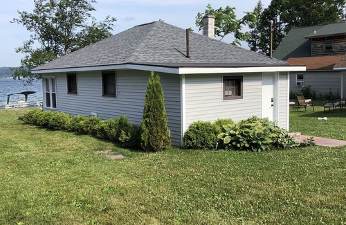Traverse City House | 2 Bedroom House on All Sports Lake in Traverse City