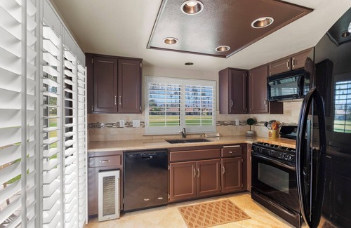 Palm Desert House | 2-bedroom house on golf course second fairway with WiFi and AC in Palm Desert