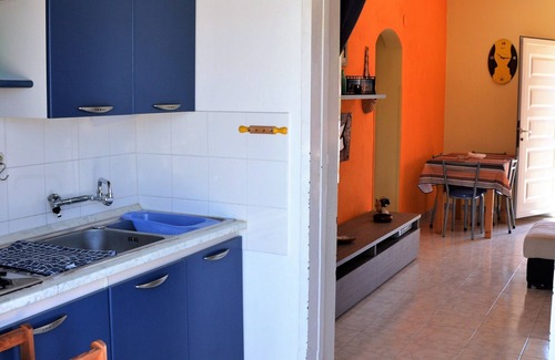Arenella Villa | 2 BEDROOM HOUSE SITUATED JUST 150 M FROM THE SEA