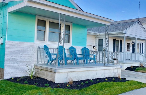 North Wildwood House | 2 Bedroom House only 3.5 blocks to Beach and Boardwalk