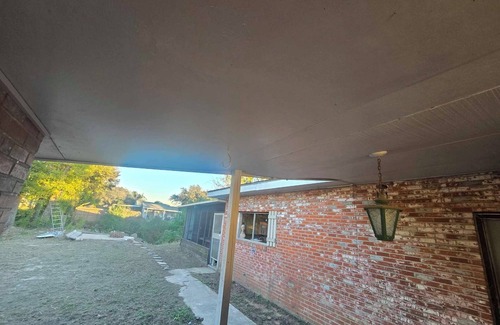 Lake Charles House | 2-bedroom house with WiFi, AC, heat, office. Central Lake Charles.