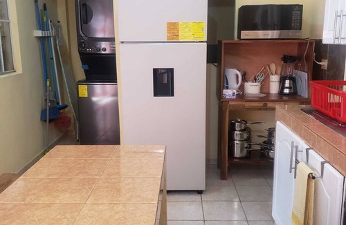 Santa Ana House | 2-BEDROOM HOUSE WITH WIFI, AC IN WELCOME SANTA ANA!