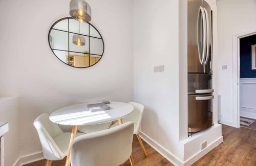 Balloch House | 2 Bedroom in the Heart of Loch Lomond