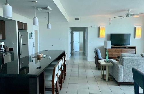 Collier County Resort | 2-Bedroom Island Side at Marriott's Crystal Shores