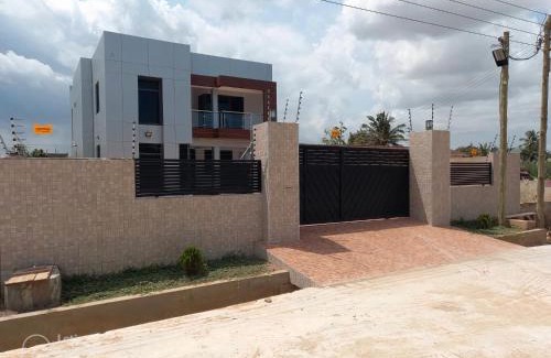 Adentan House | 2 bedroom Jab Villa