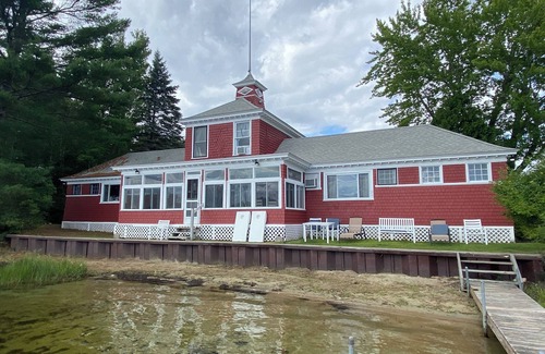 Poland Cottage | 2 Bedroom Lakeside cottage at the 500 acre Poland Spring Resort with lots of onsite activities!