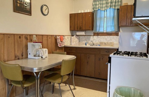Hayward Cabin | 2 Bedroom Lakeside Cabin-Family Fishing Resort-Hayward WI-Chippewa Flowage