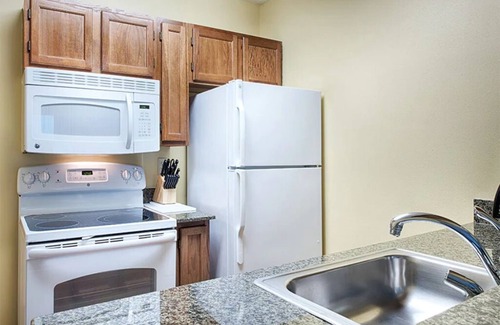 Williamsburg Condo | 2 Bedroom Lockoff Condo, Sleeps 6, in Williamsburg, at Patriot's Place Resort!