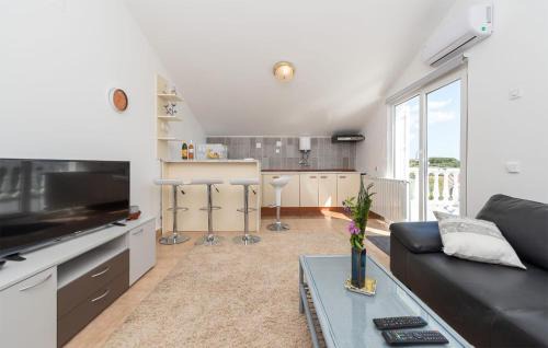 Potocnica Apartment | 2 Bedroom Lovely Apartment In Potocnica